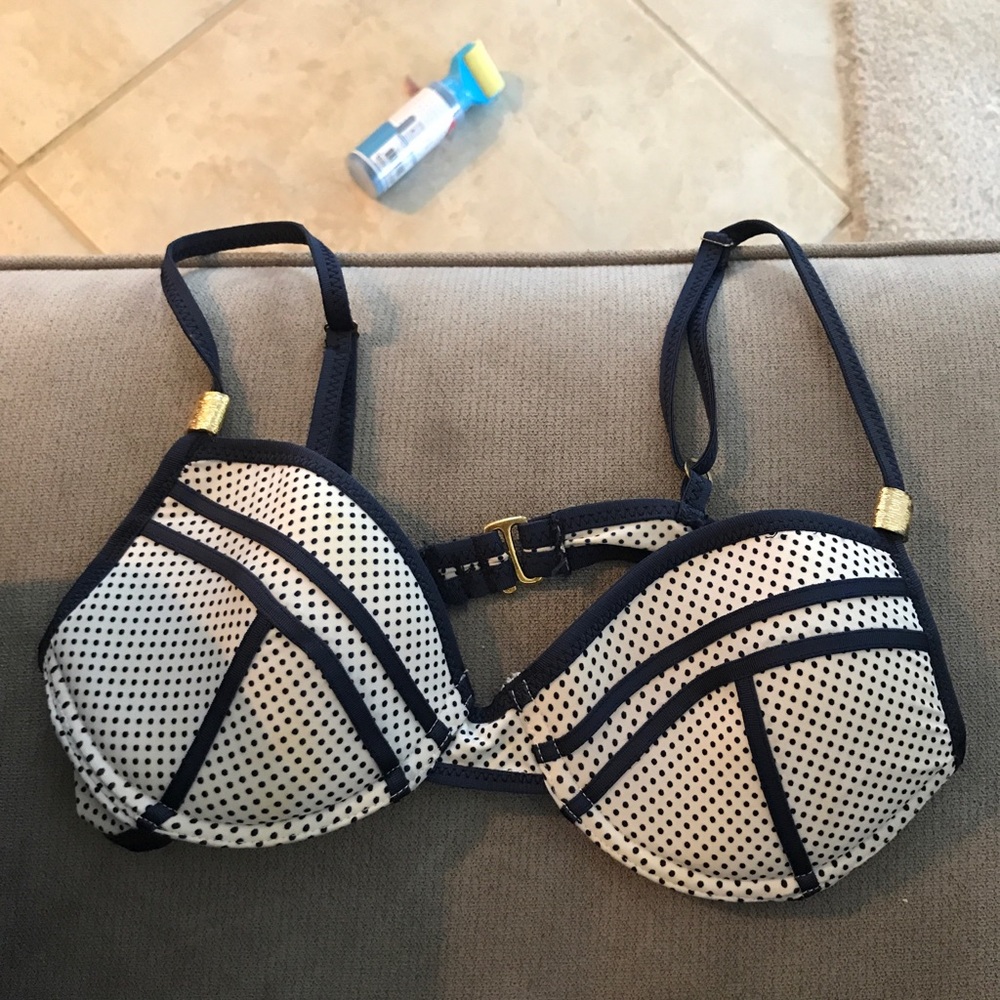 Beach bunny bathingsuit top